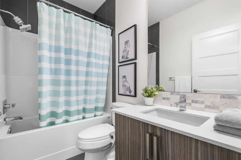 308 11 Avenue NE, #1