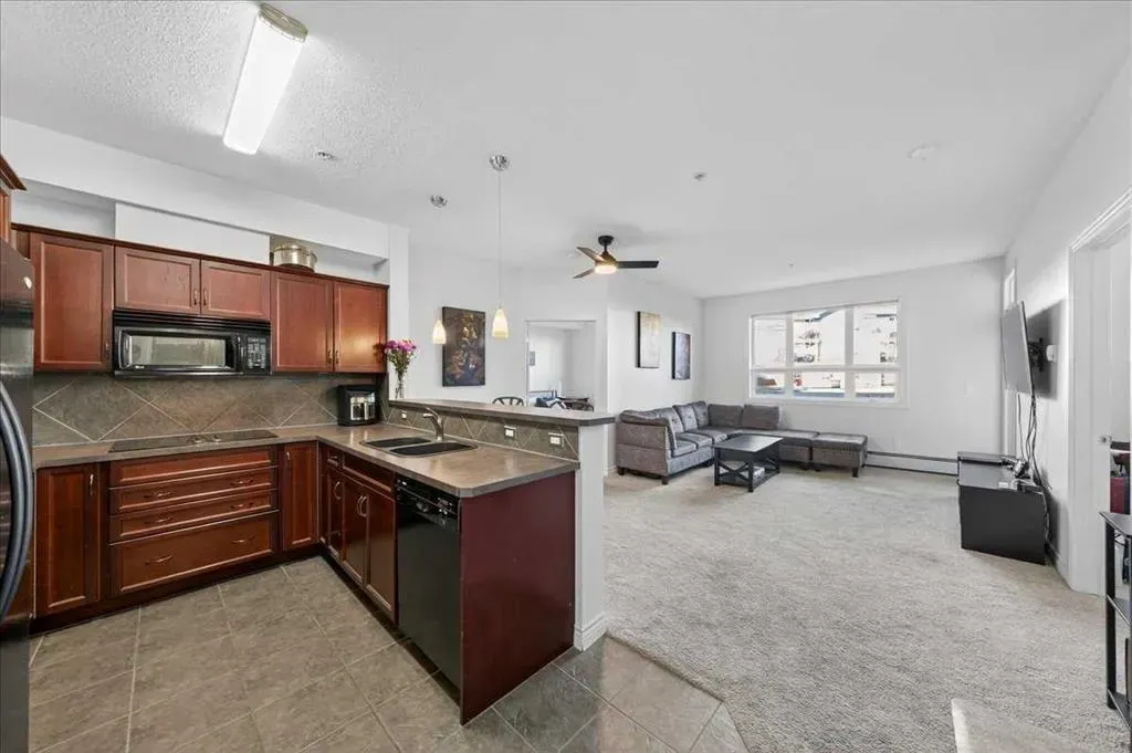 26 Val Gardena View SW, #253