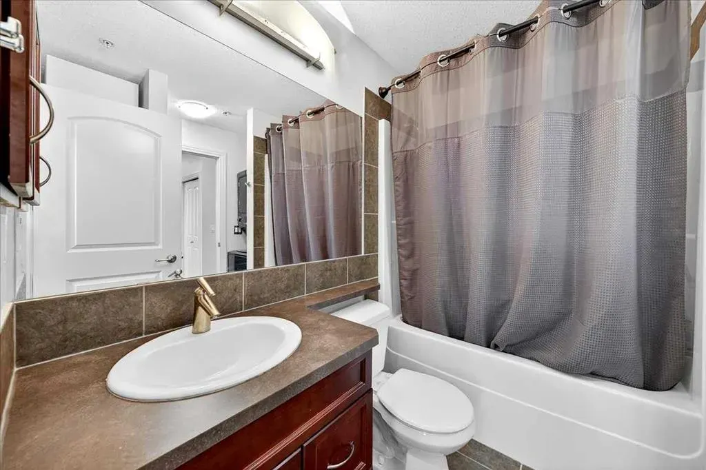 26 Val Gardena View SW, #253