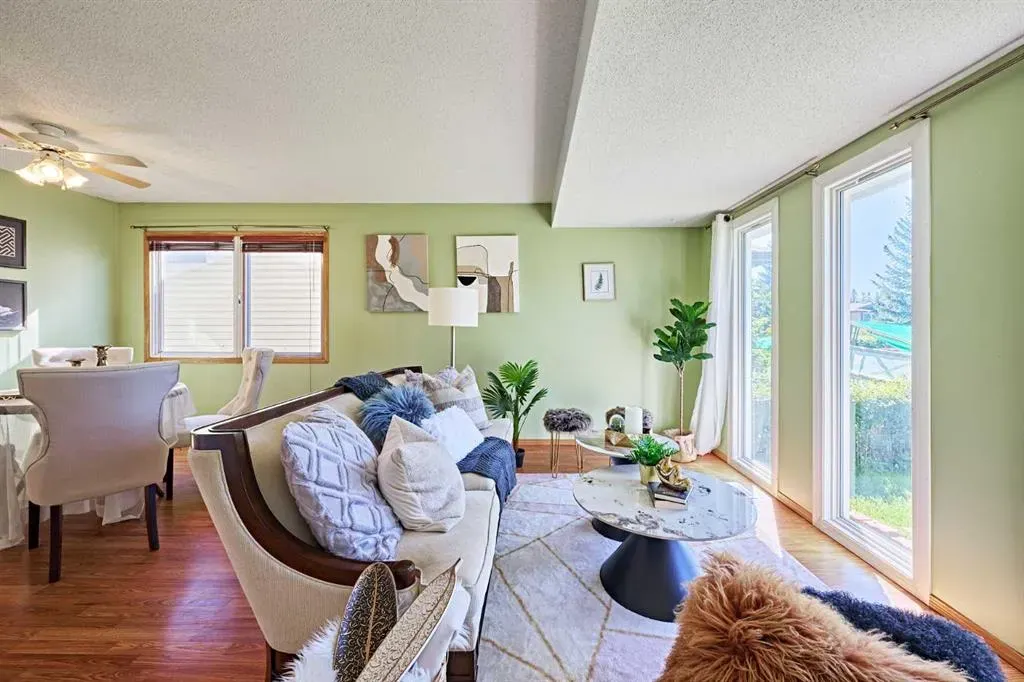 16 Shawmeadows Crescent SW