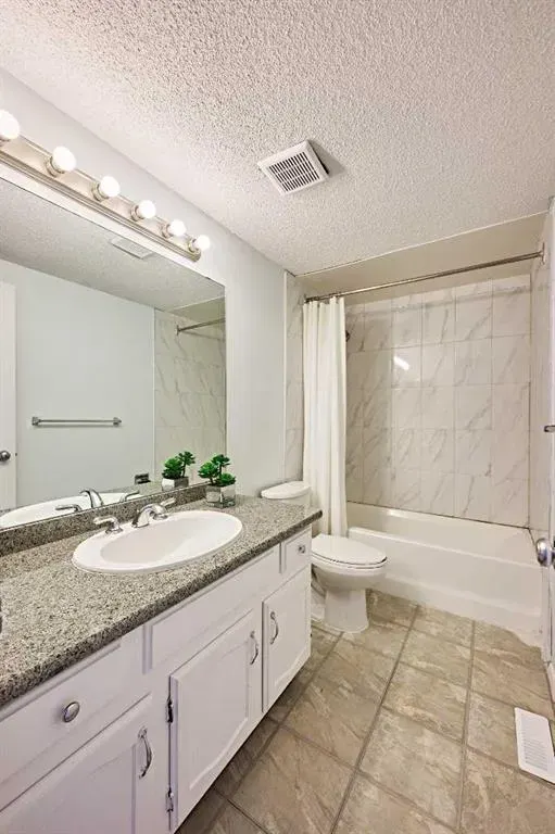 16 Shawmeadows Crescent SW