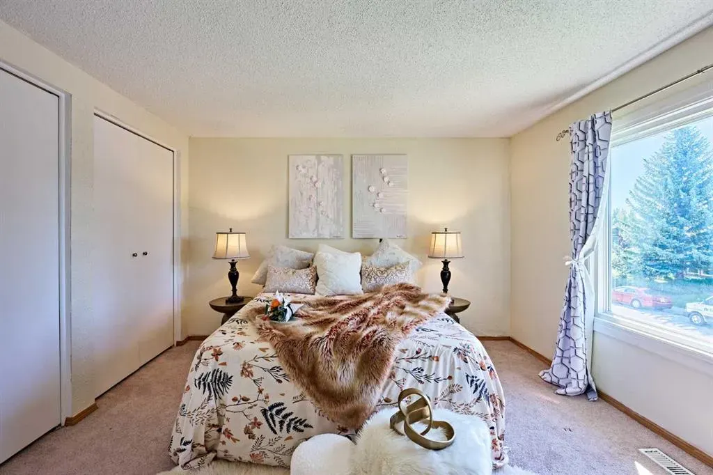 16 Shawmeadows Crescent SW