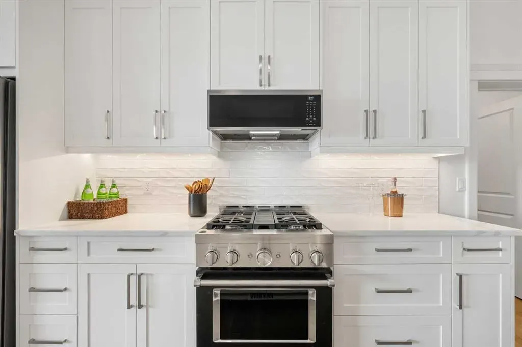 218 Mitchell Heath NW