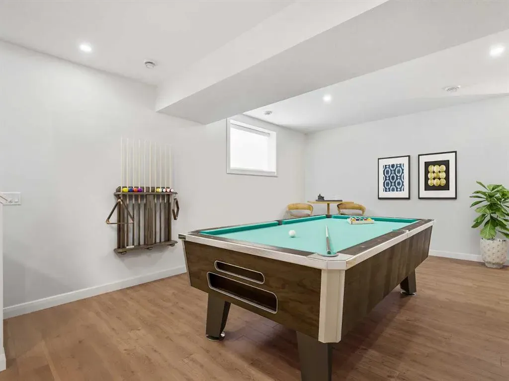 218 Mitchell Heath NW