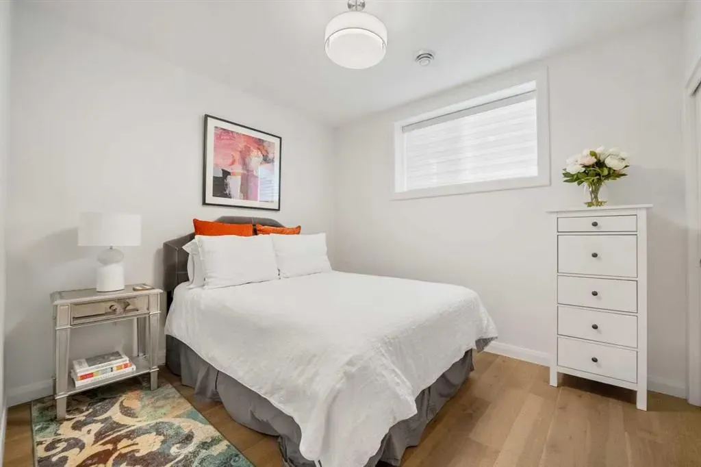 218 Mitchell Heath NW