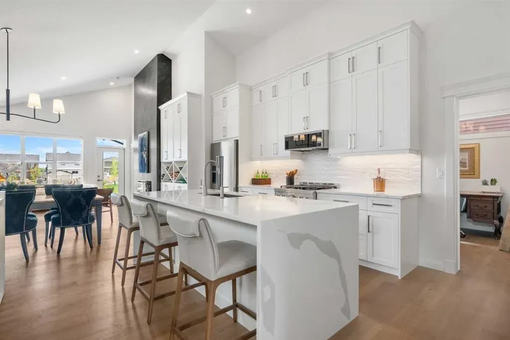 218 Mitchell Heath NW