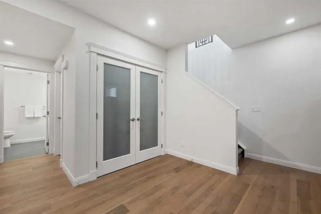 218 Mitchell Heath NW