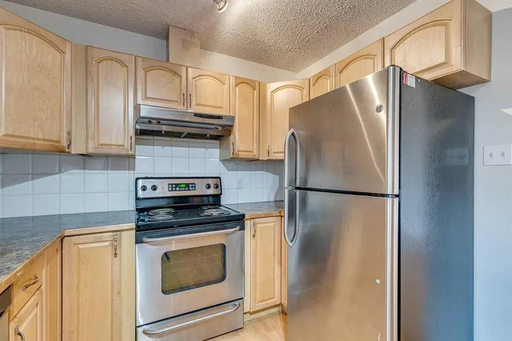 522 & 524 27 Avenue NW