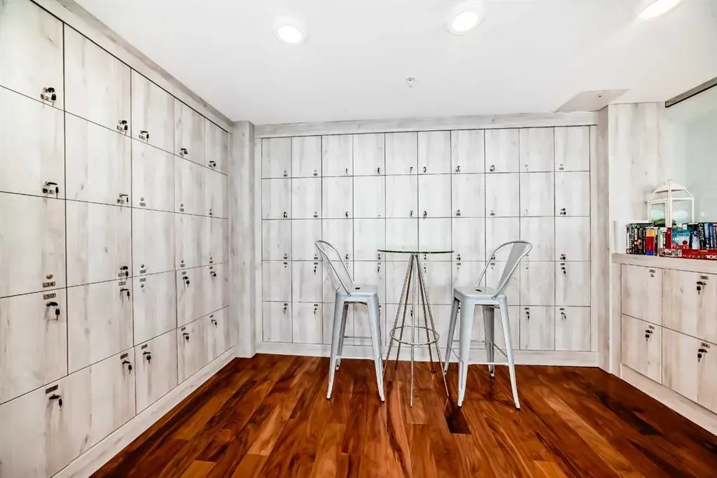 1234 5 Avenue NW, #1106