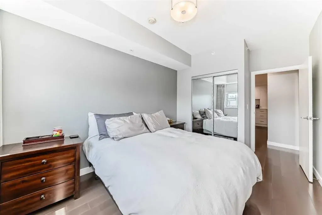 1234 5 Avenue NW, #1106