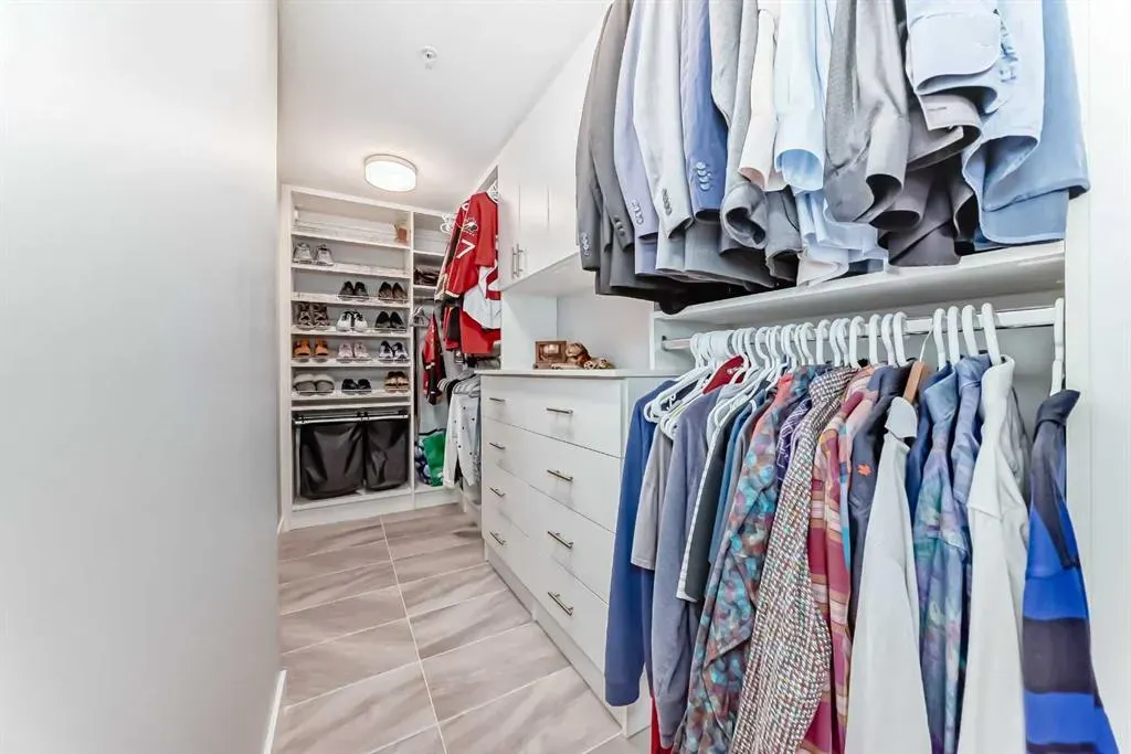 1234 5 Avenue NW, #1106