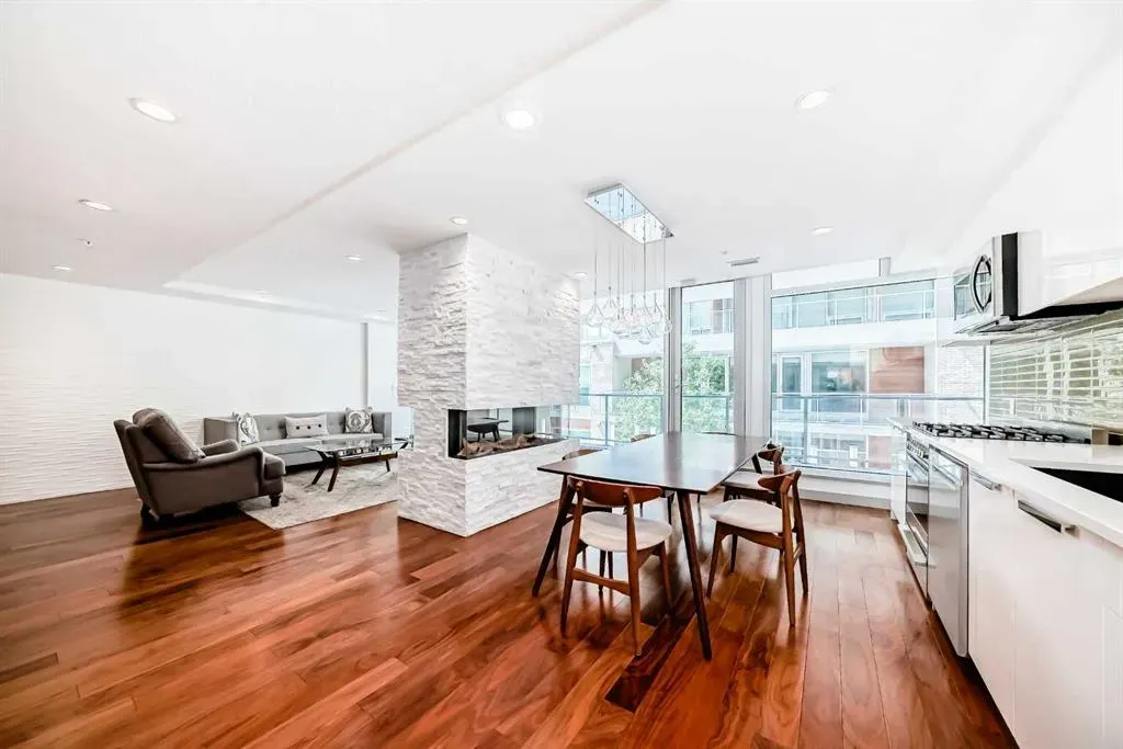 1234 5 Avenue NW, #1106