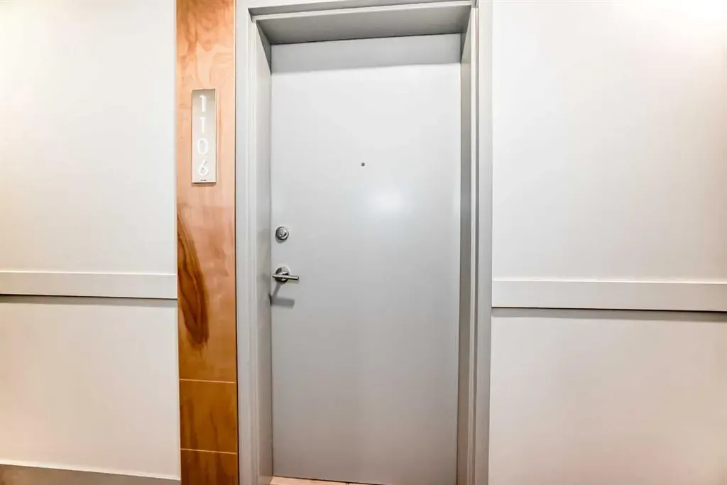 1234 5 Avenue NW, #1106