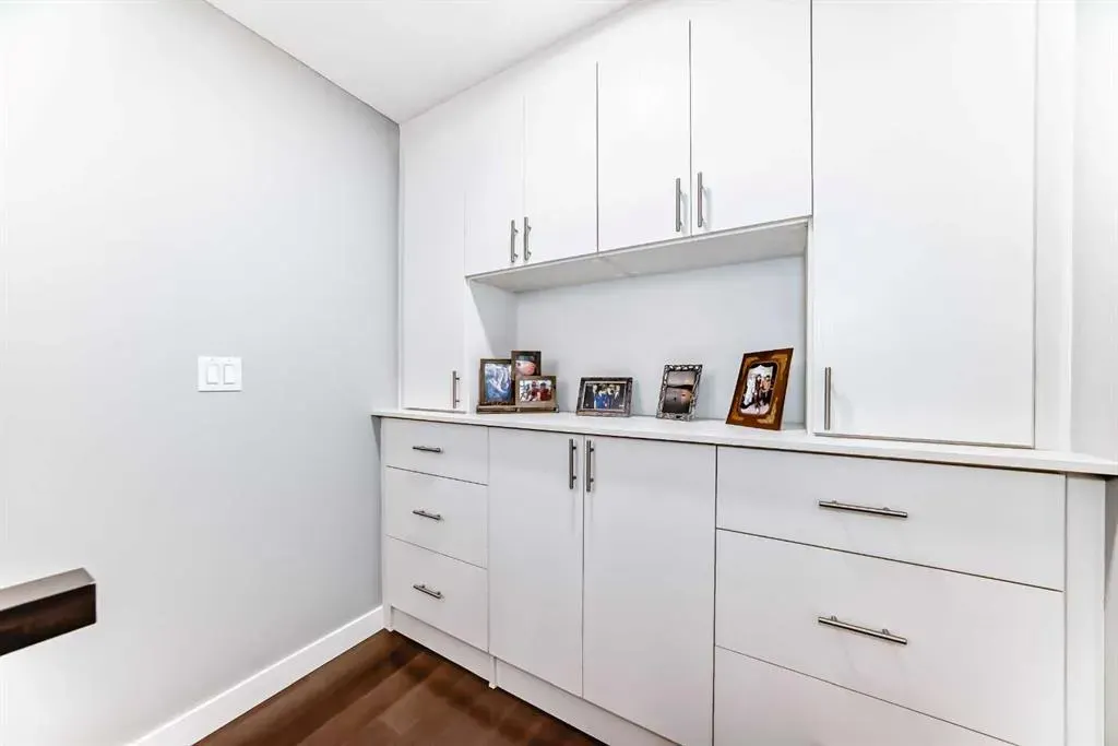 1234 5 Avenue NW, #1106