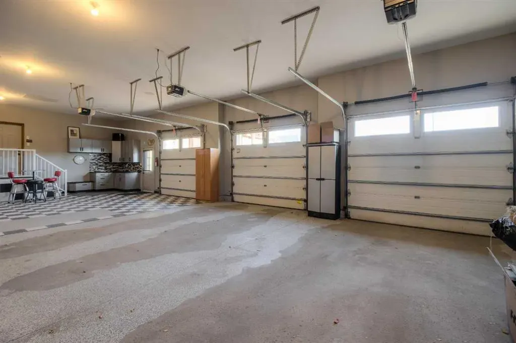 210 Sandstone Place S