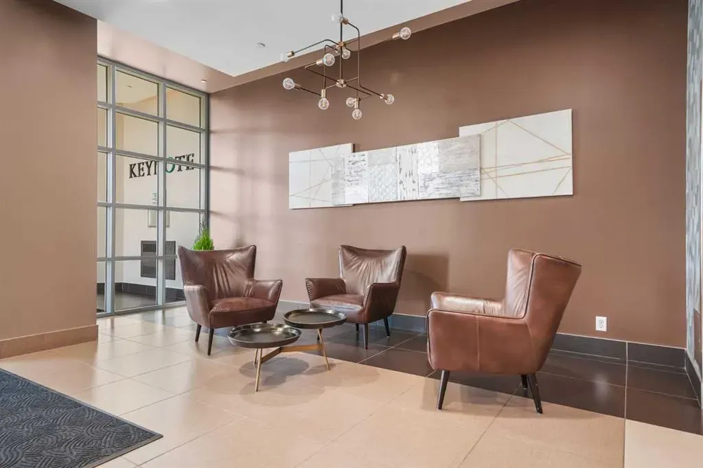 220 12 Avenue SE, #1102