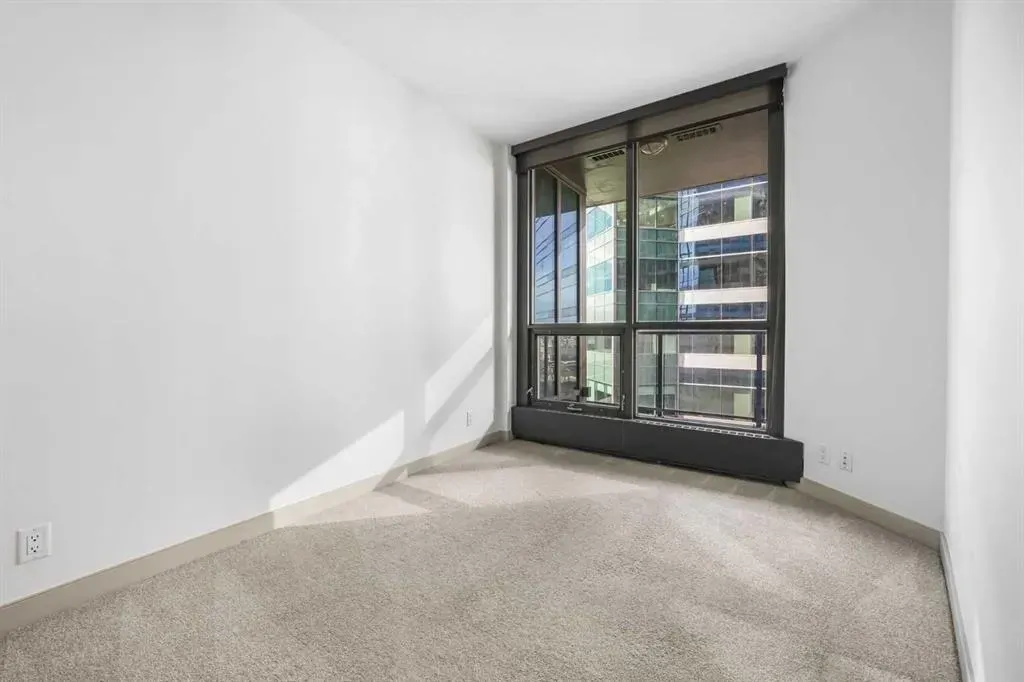 220 12 Avenue SE, #1102