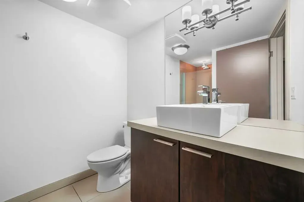 220 12 Avenue SE, #1102