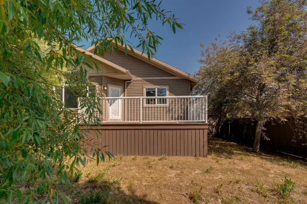 106 Thornbird Way SE