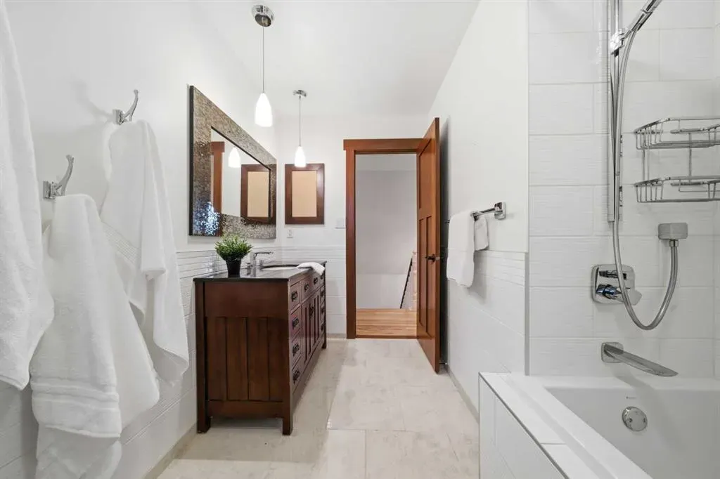 631 Willoughby Crescent SE