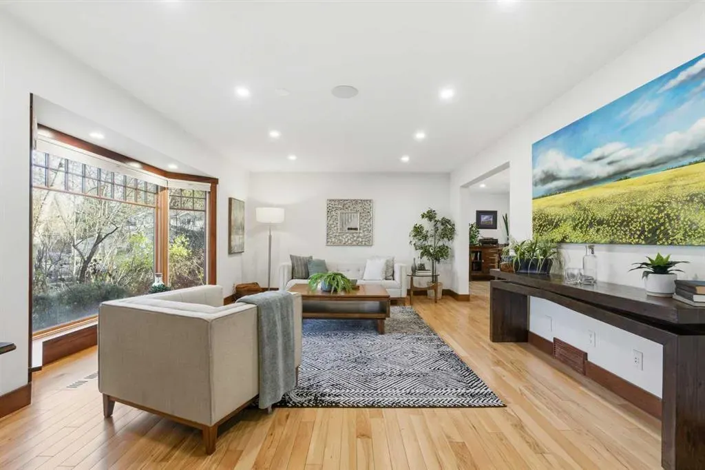 631 Willoughby Crescent SE