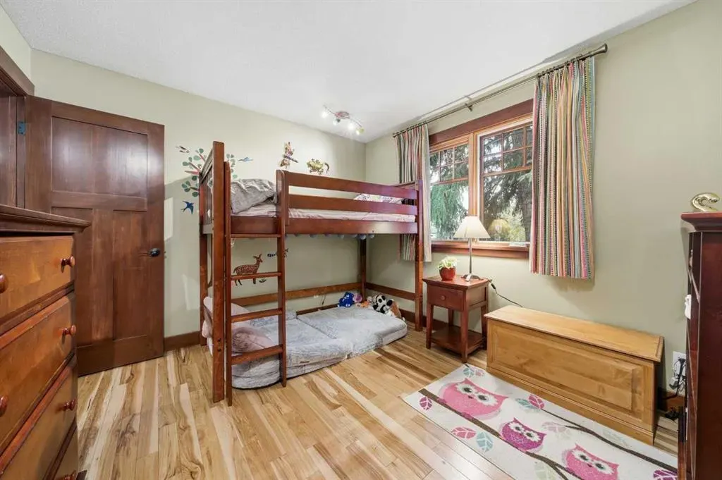 631 Willoughby Crescent SE