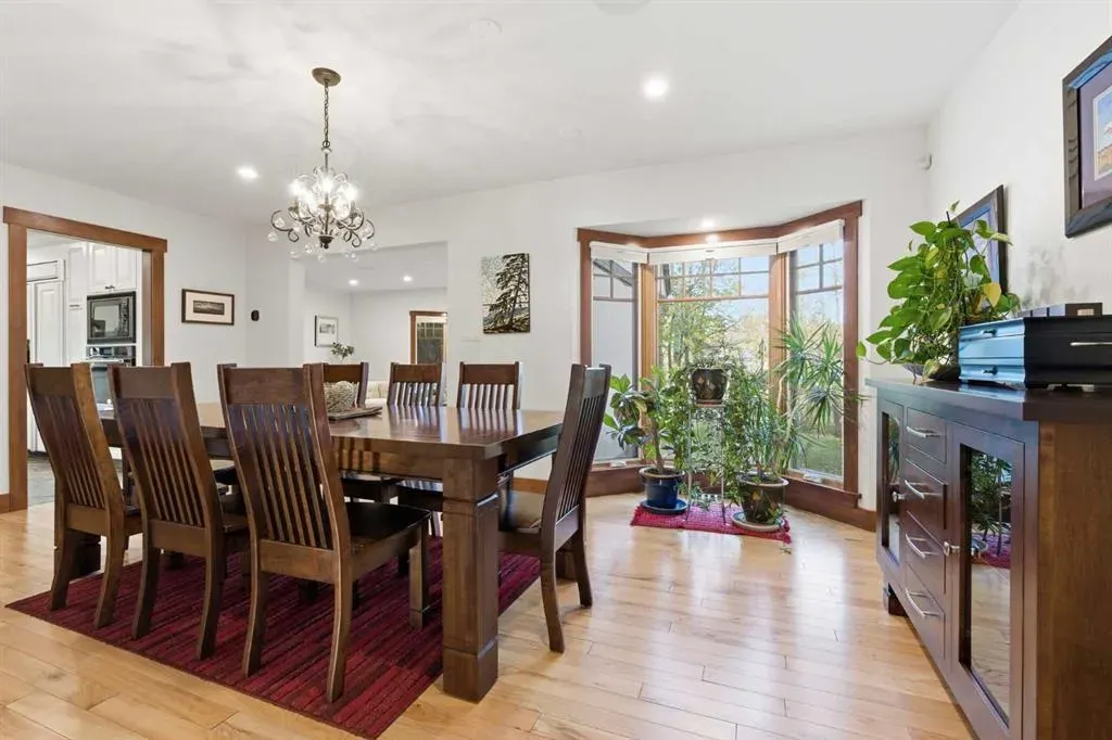 631 Willoughby Crescent SE