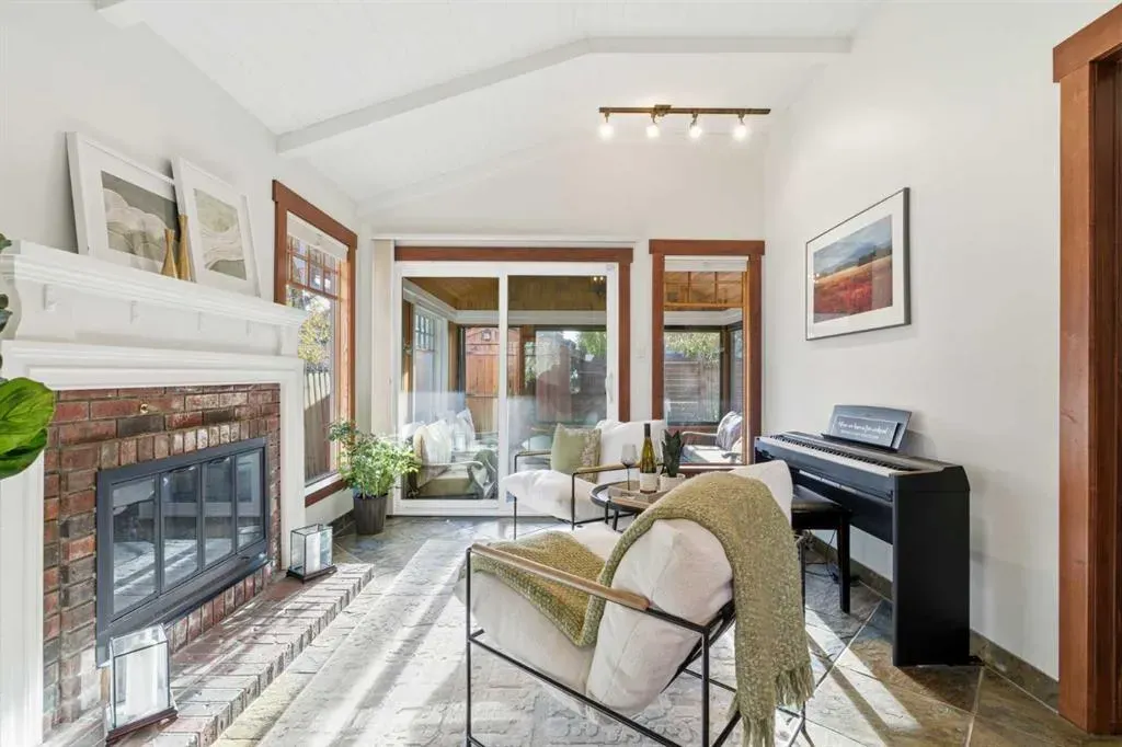 631 Willoughby Crescent SE