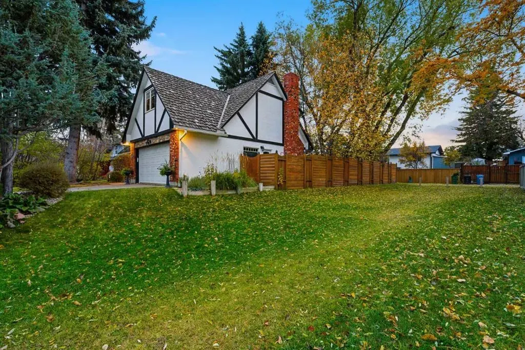 631 Willoughby Crescent SE