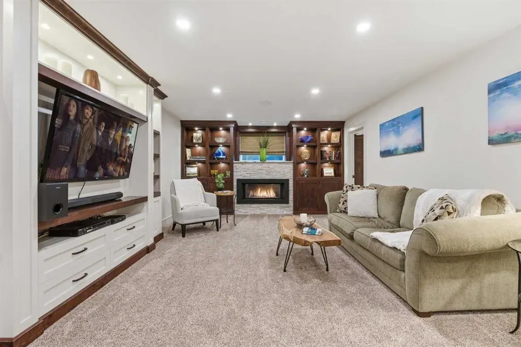 631 Willoughby Crescent SE