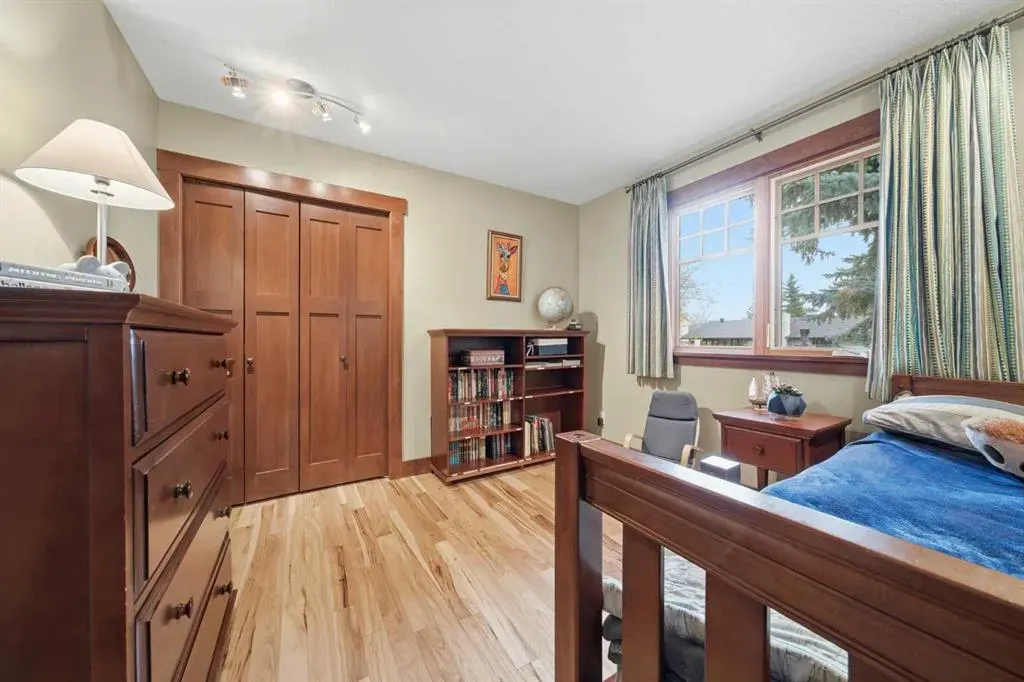 631 Willoughby Crescent SE