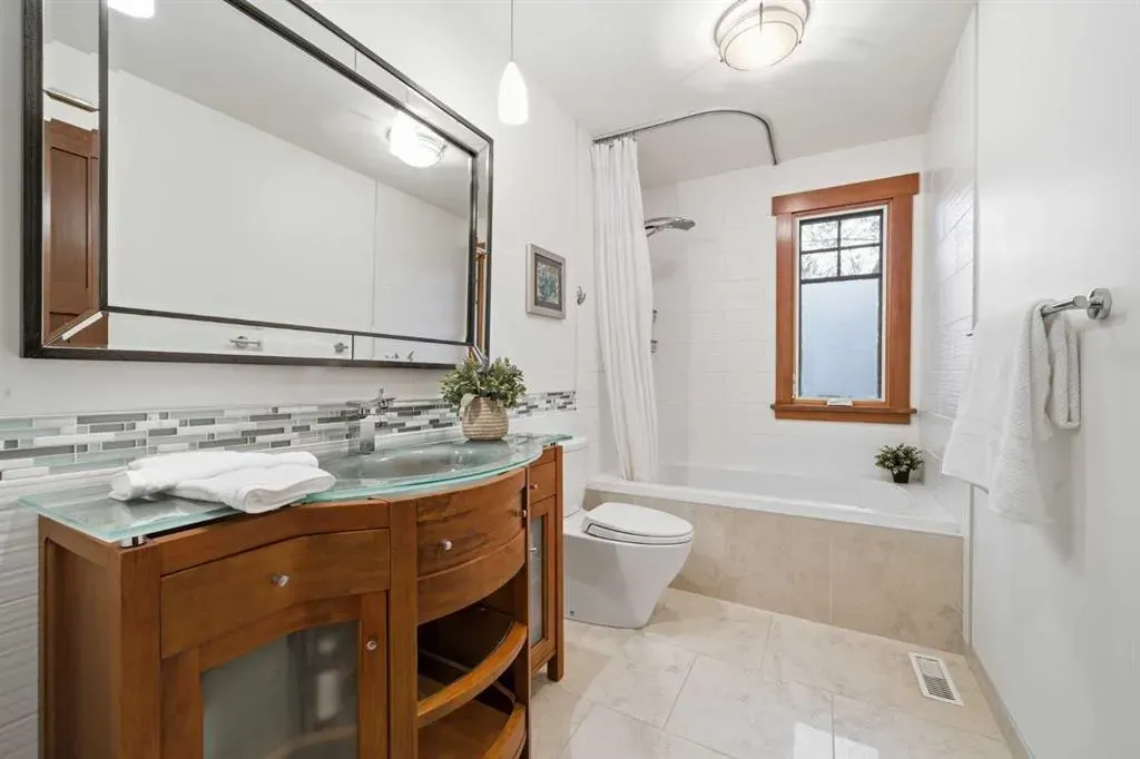 631 Willoughby Crescent SE