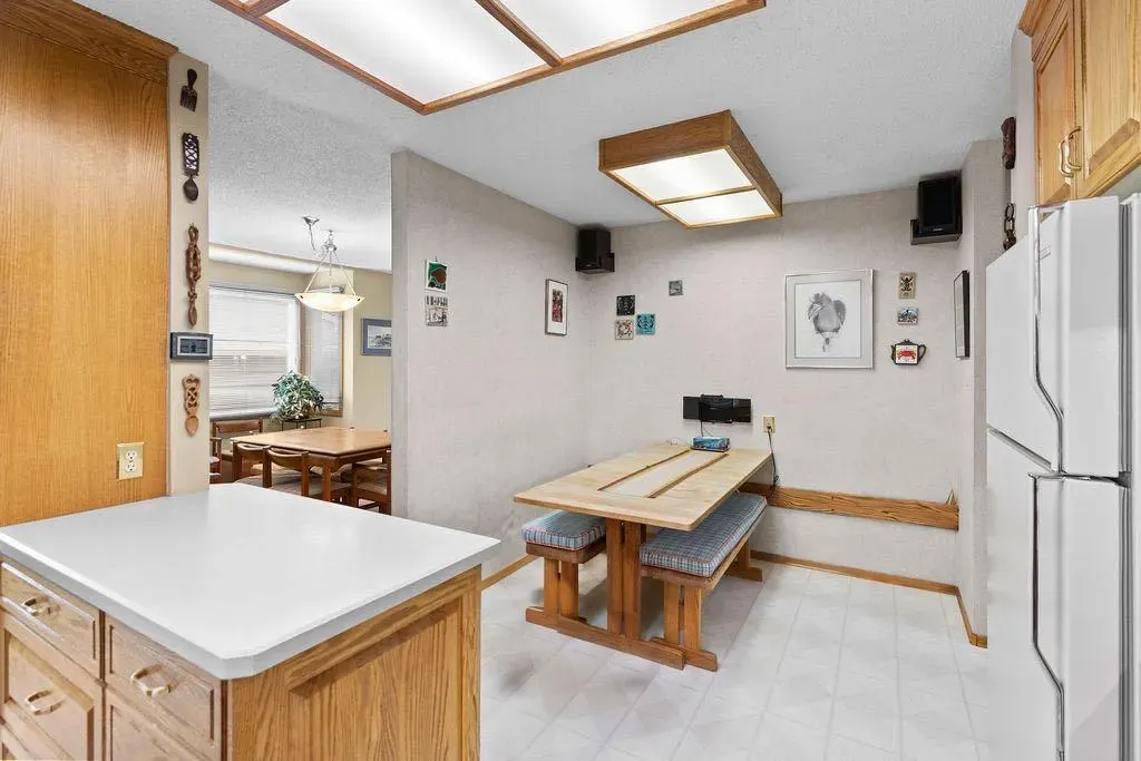 3350 Oakwood Drive SW