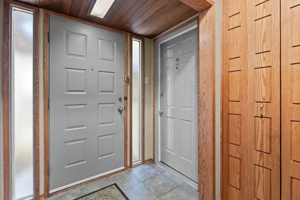 3350 Oakwood Drive SW