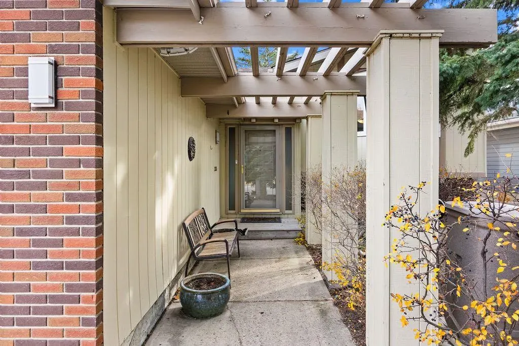 3350 Oakwood Drive SW