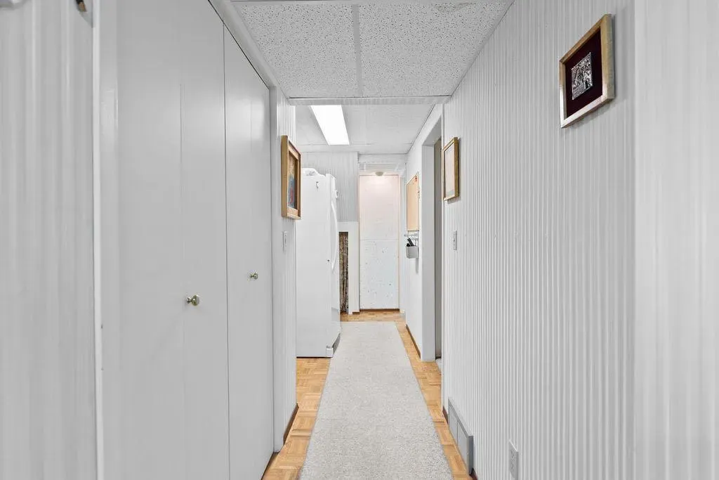 3350 Oakwood Drive SW