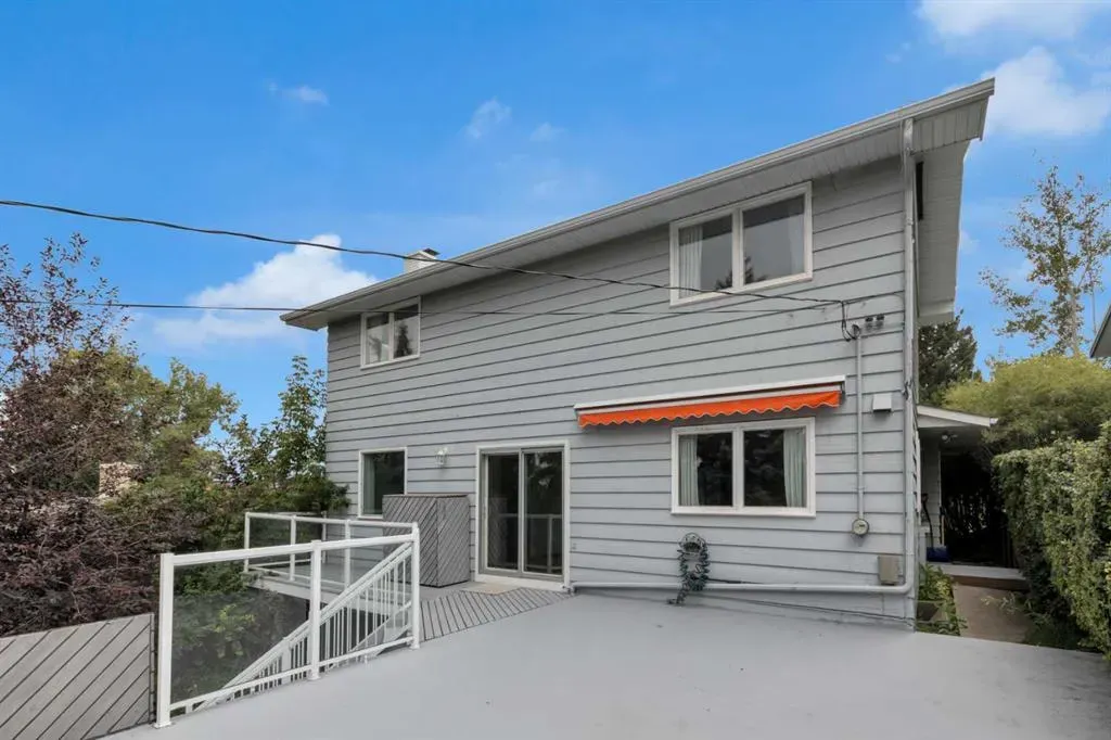 2711 Crawford Road NW