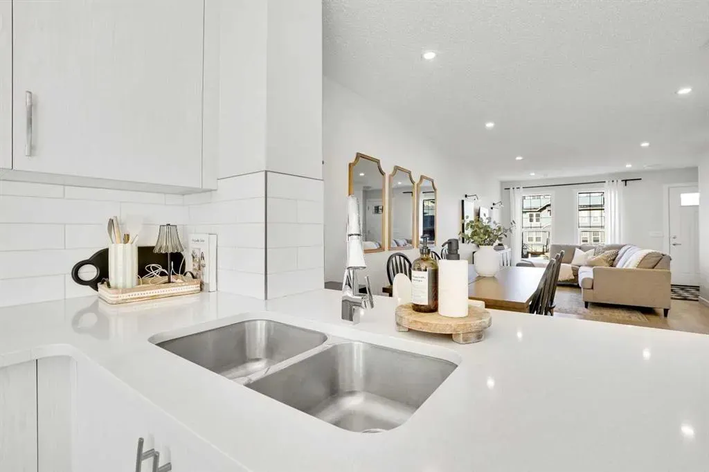 128 Cranbrook Square SE