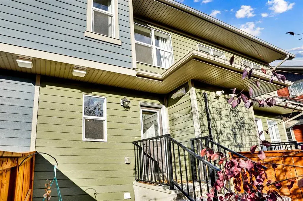 128 Cranbrook Square SE