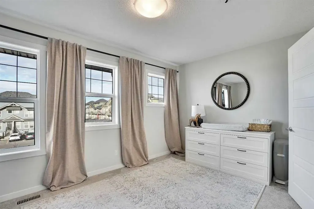 128 Cranbrook Square SE