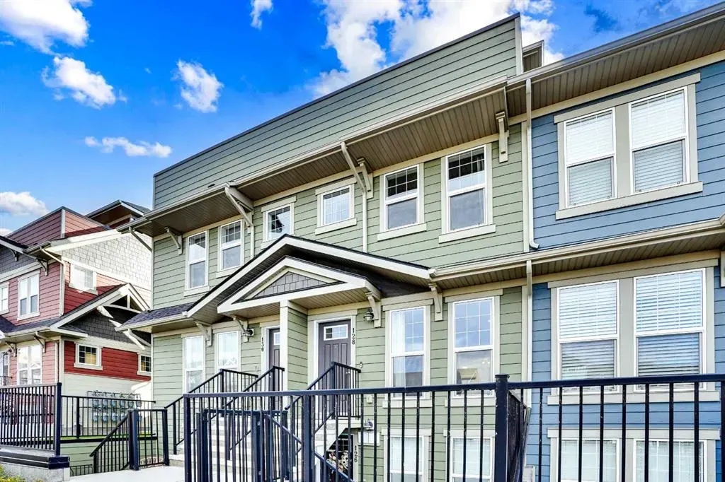 128 Cranbrook Square SE