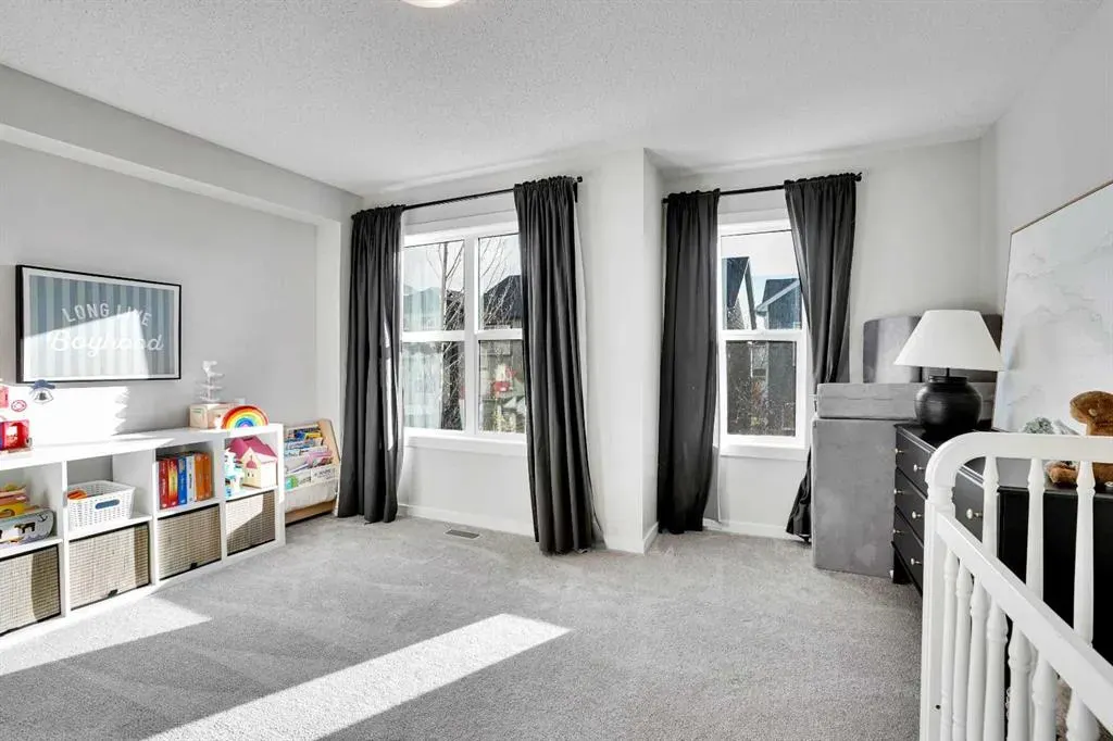 128 Cranbrook Square SE