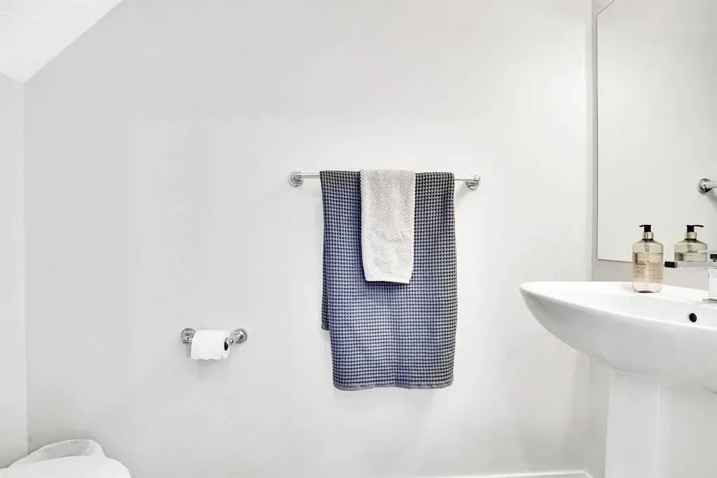 128 Cranbrook Square SE