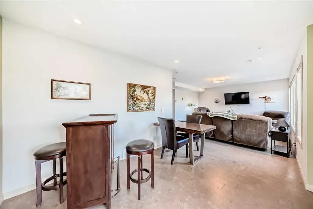 1516 Montrose Terrace SE