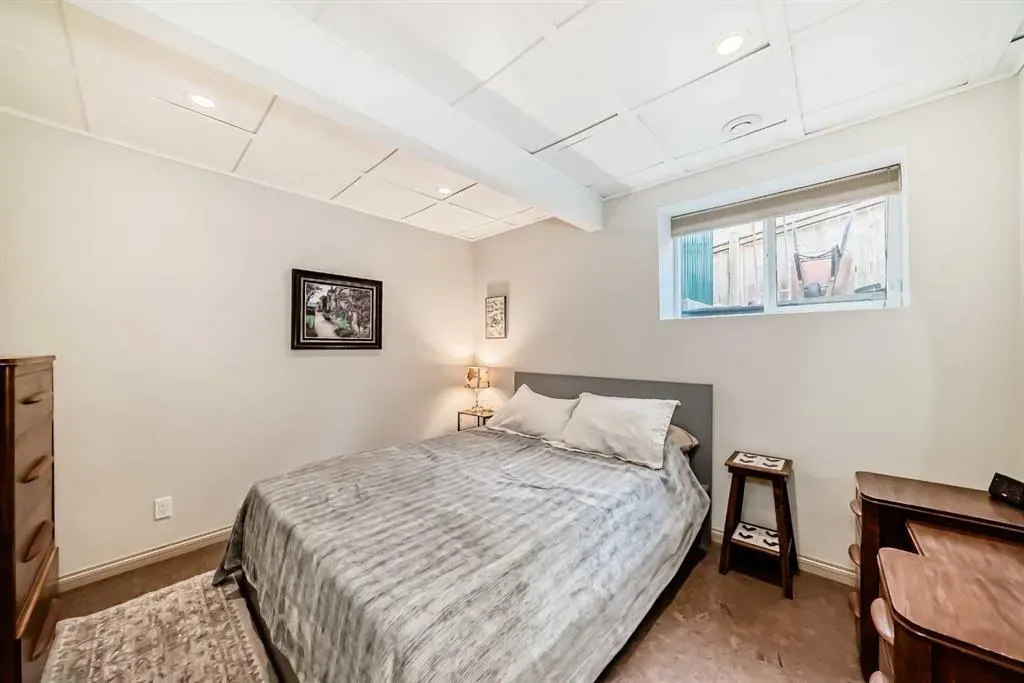 1516 Montrose Terrace SE