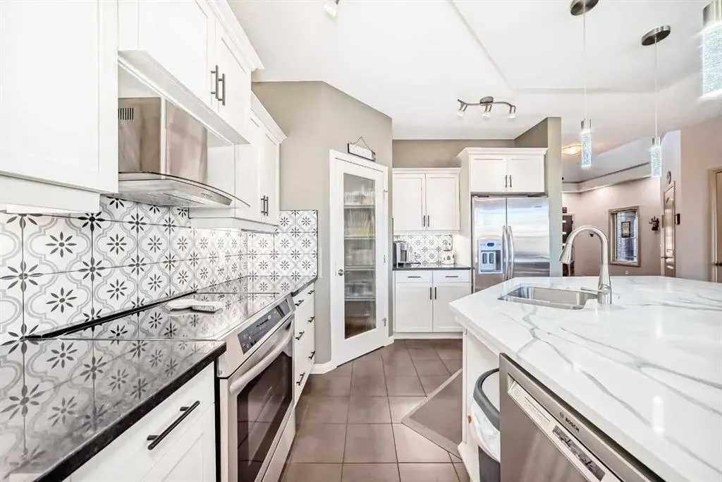 1516 Montrose Terrace SE