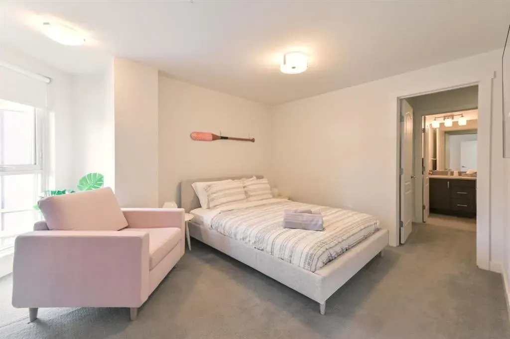 303 13 Avenue SW, #801