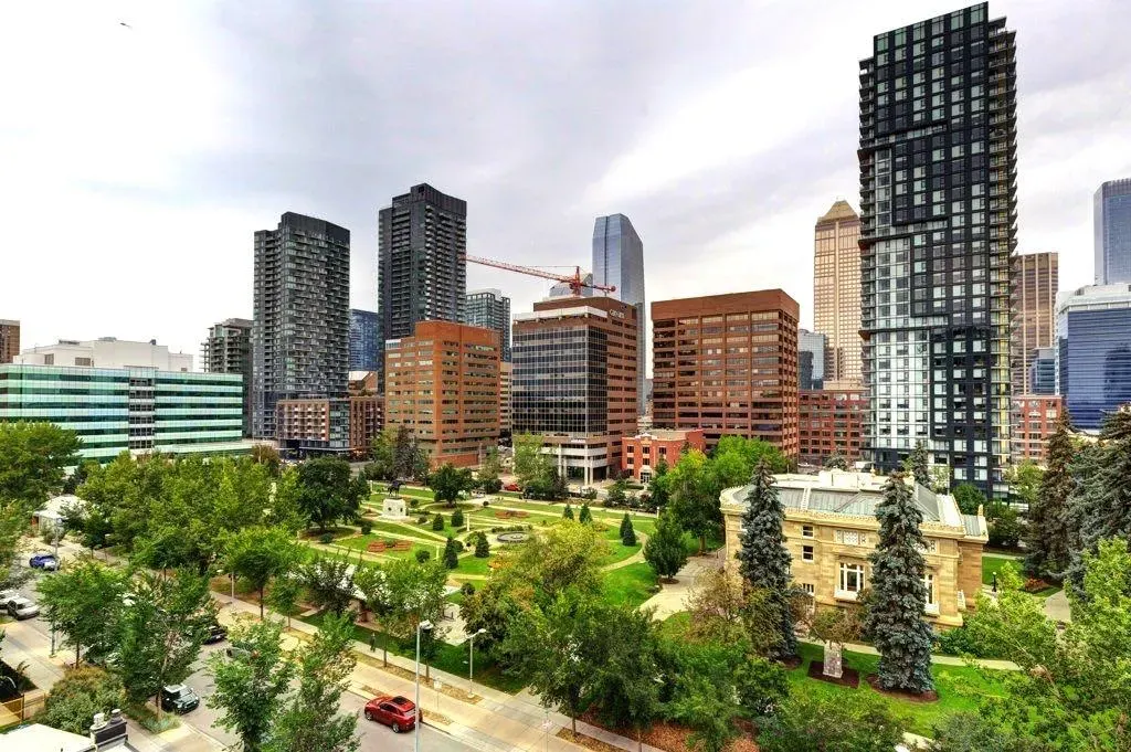 303 13 Avenue SW, #801