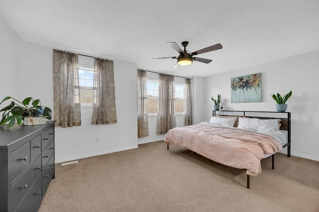 128 Country Village Manor NE