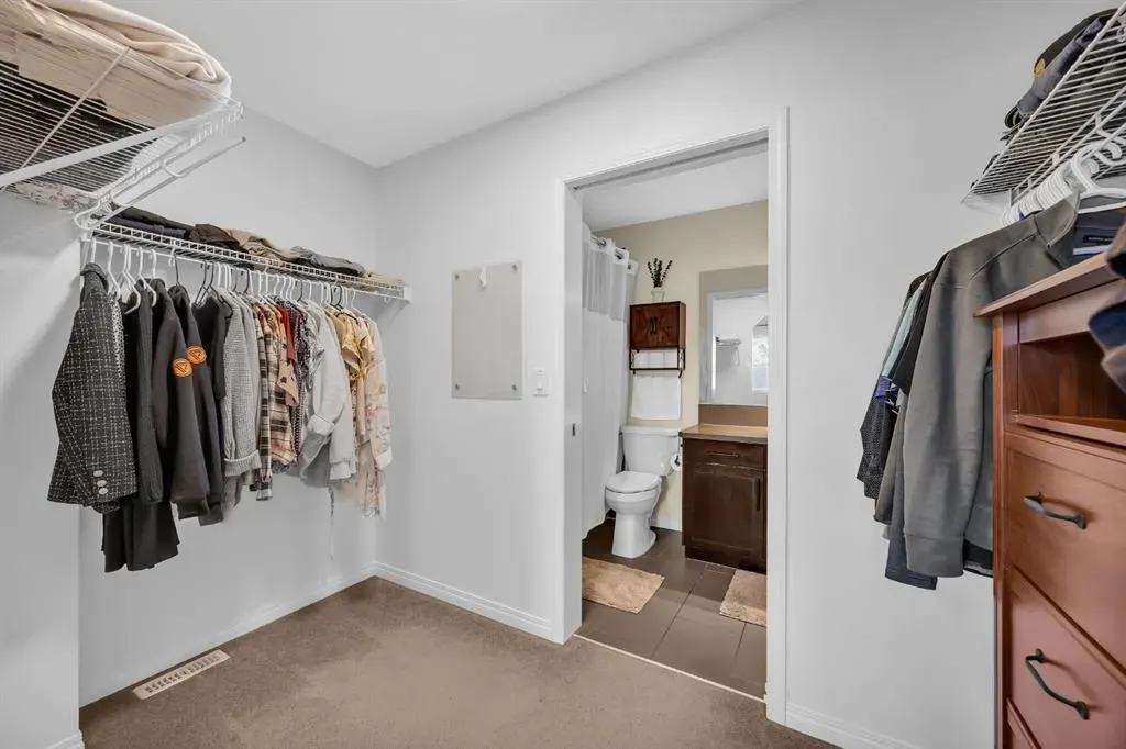 128 Country Village Manor NE